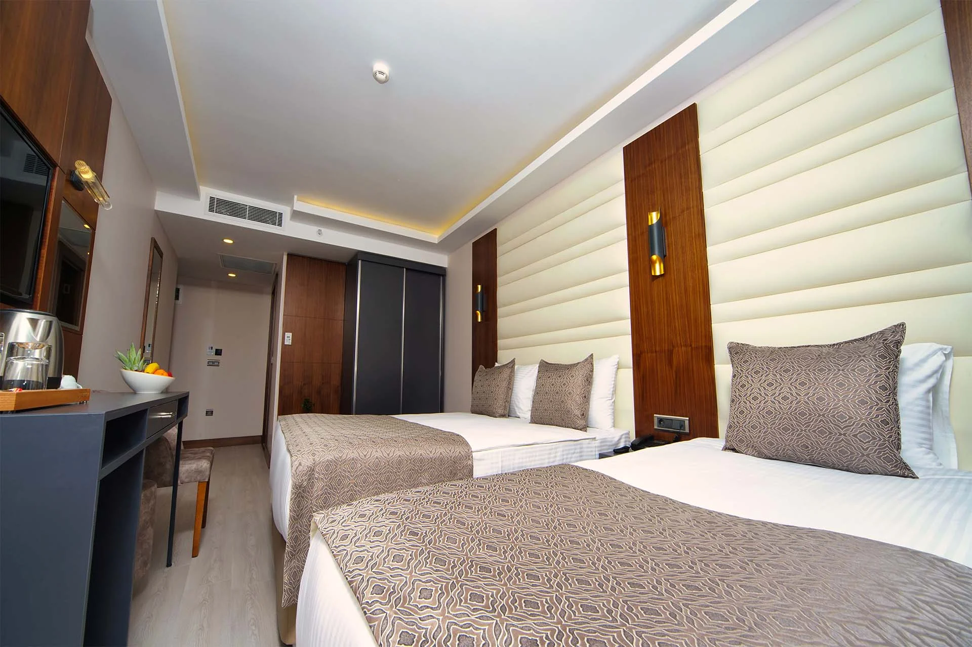 Triple Room